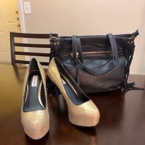 Steve Madden gold heals